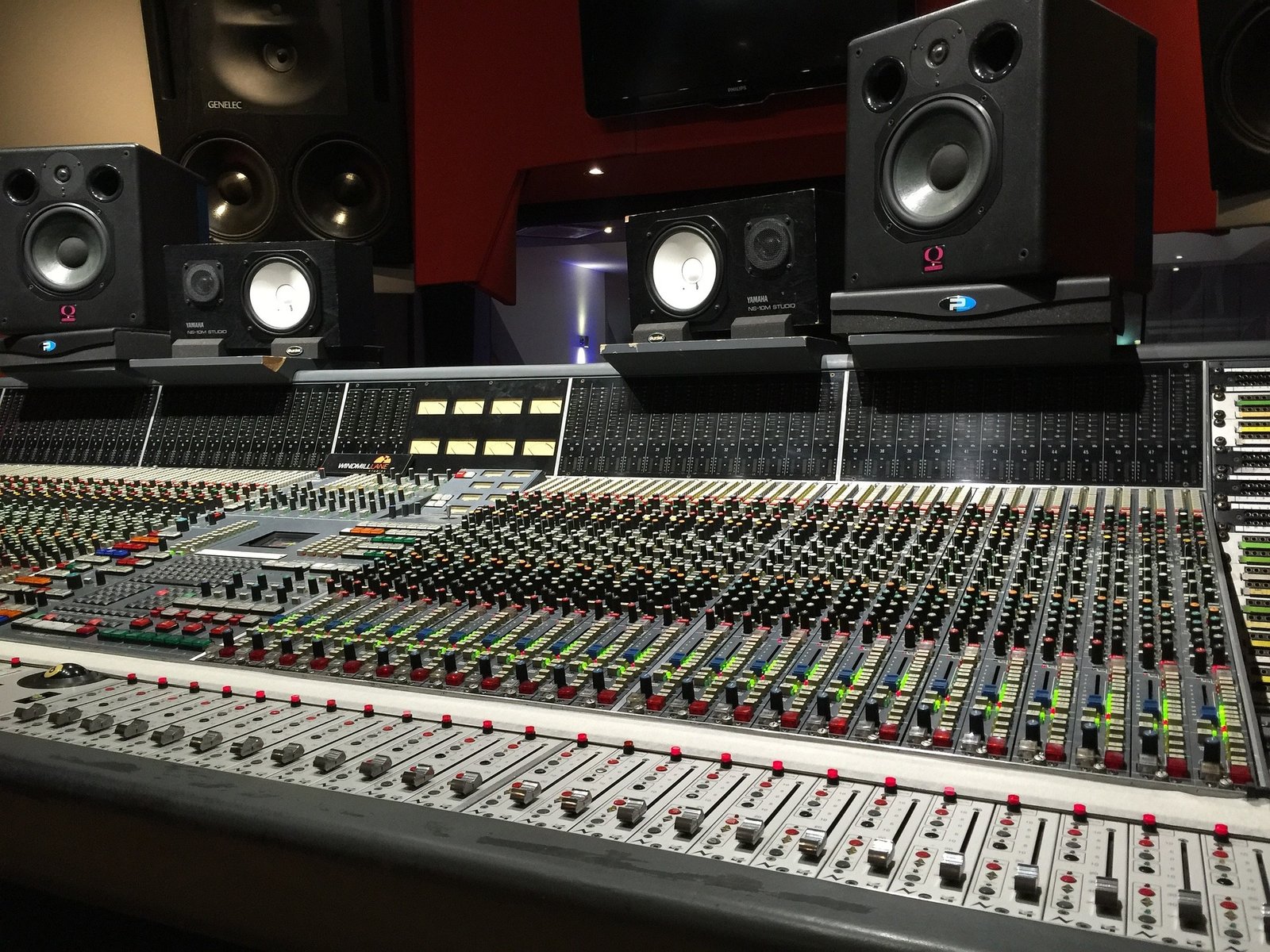 Sound Engineering Course Welcome To Amplogic   Sound Engineering Courses In Pune 